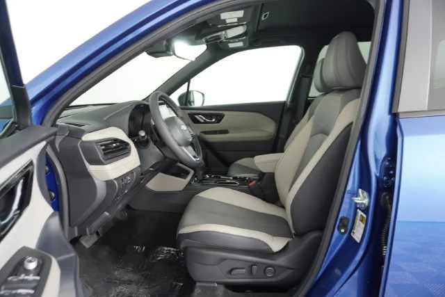 New 2026 DAYBREAK BLUE PEARL Subaru Limited Hybrid image 9