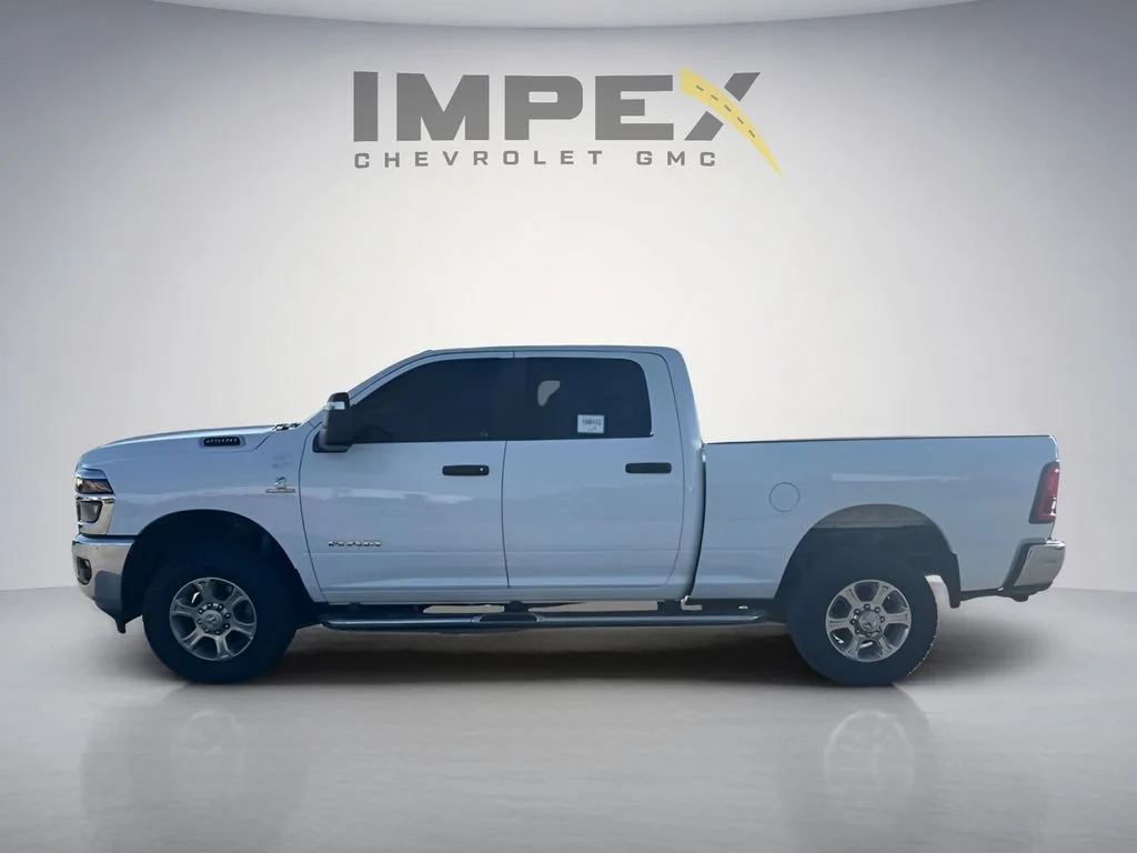 Used 2025 White Ram Big Horn image 2