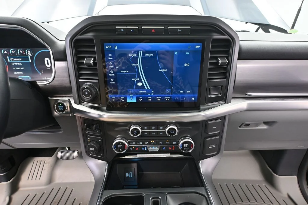 Used 2021 Blue Ford Lariat image 27