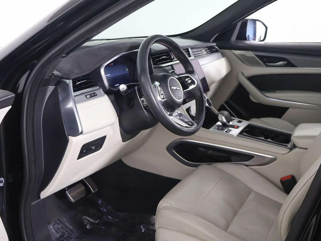 Used 2022 Black Jaguar SVR image 28