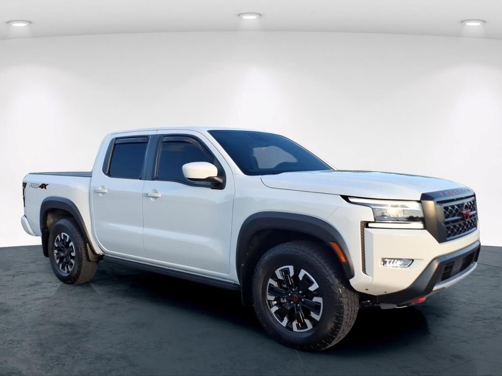 Used 2024 White Nissan PRO-4X image 5