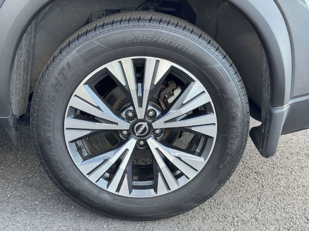 Used 2023 Gray Nissan SV image 26