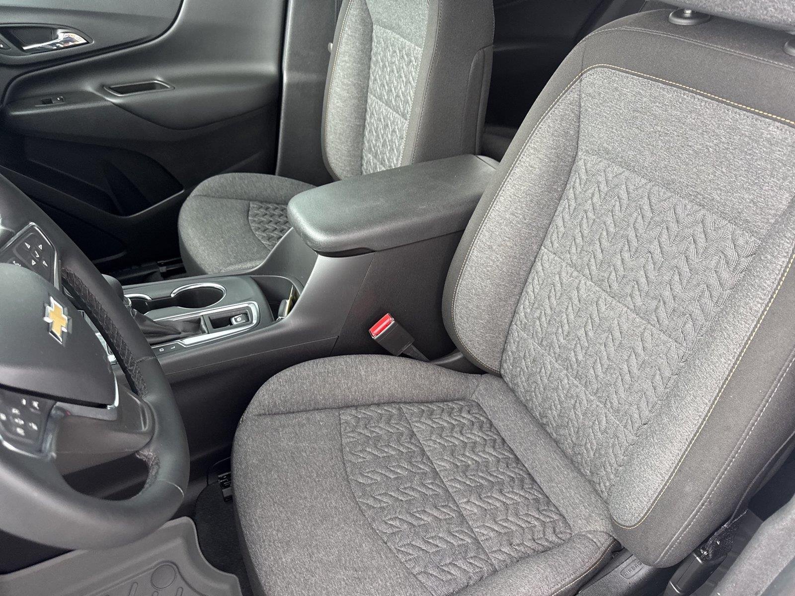 Used 2023 SUMMIT WHITE Chevrolet LT image 11