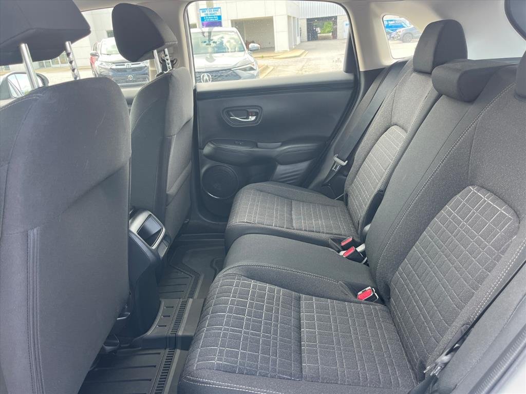 2025 Honda HR-V LX - Photo 21