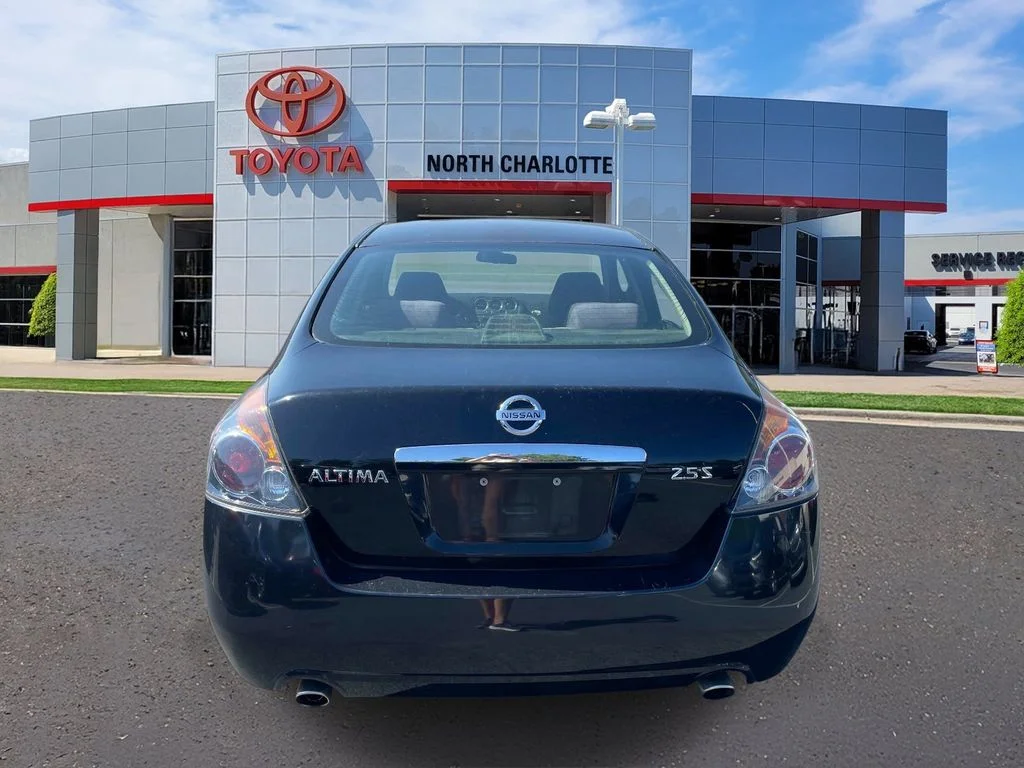 Used 2008 Black Nissan 2.5 S image 6