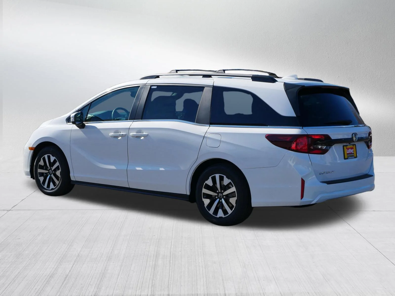 New 2026 Platinum White Pearl Honda EX-L image 5