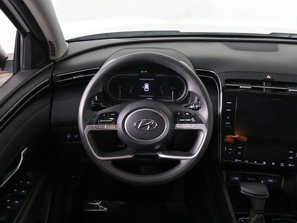 Used 2024 White Pearl Hyundai SEL image 33