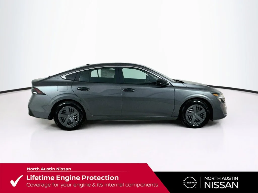 New 2027 Gray Nissan S image 9