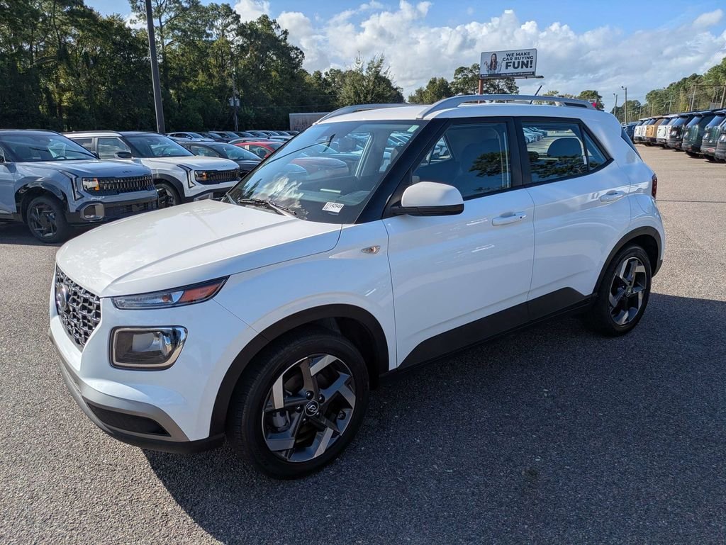 Used 2026 White Hyundai SEL image 8