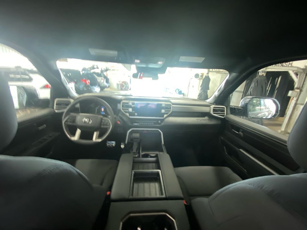 2026 Toyota Tundra SR5 - Photo 9