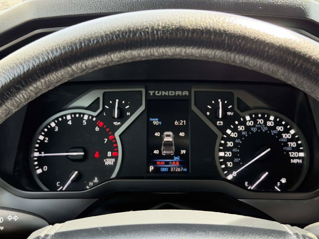 Used 2023  Toyota SR5 image 11