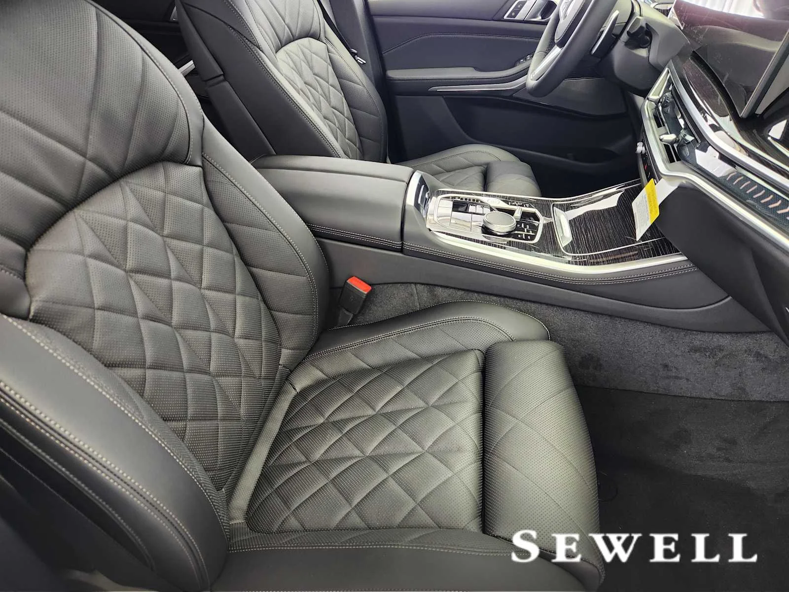 New 2026 Black Sapphire Metallic BMW xDrive40i image 5