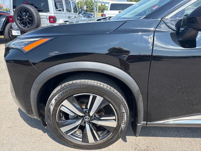 Used 2021 Black Nissan SL image 10