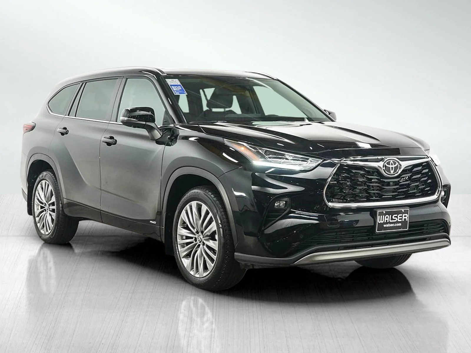 Used 2026  Toyota Hybrid Platinum image 7