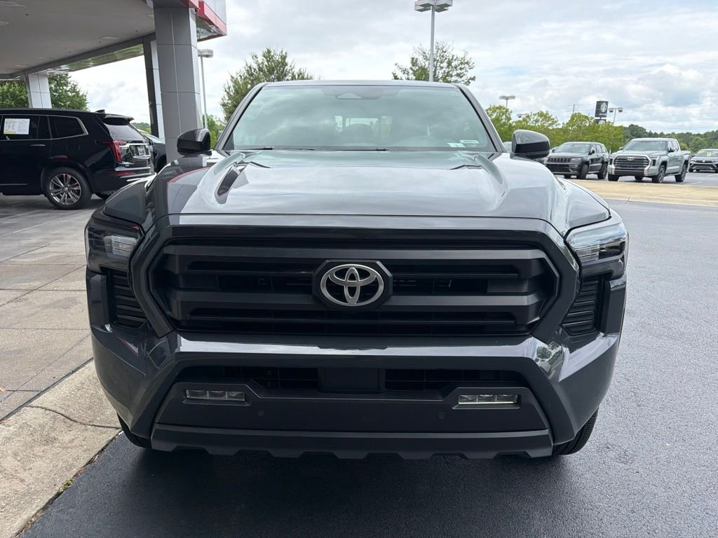 Used 2024  Toyota SR5 image 2