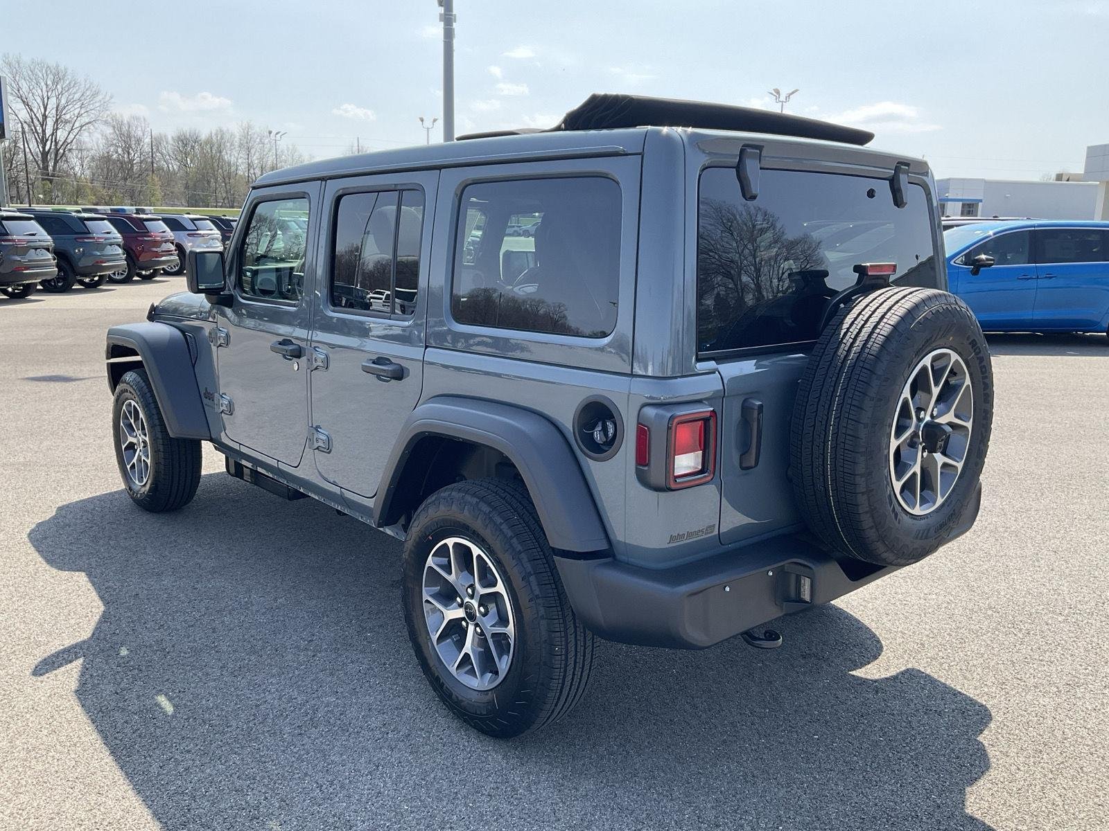 New 2026 Anvil Clearcoat Jeep Sport S image 8