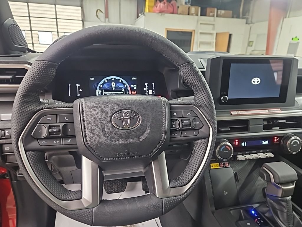 2025 Toyota Tacoma SR5 - Photo 21