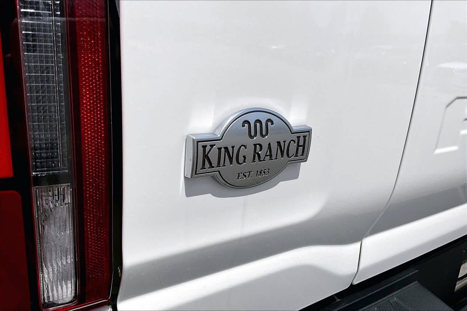 Used 2025 Star White Metallic Tri-Coat/Marsh Gray Ford King Ranch image 10