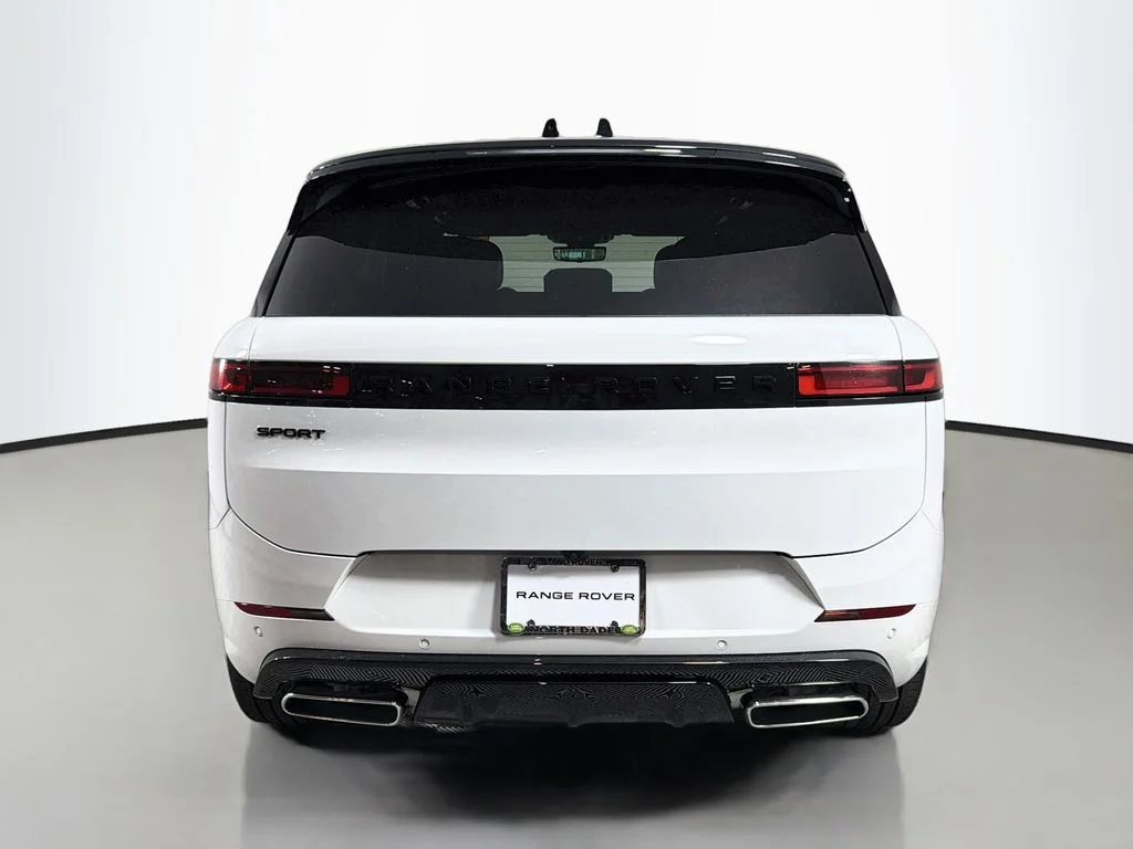 New 2026 Fuji White Land Rover Dynamic SE image 6