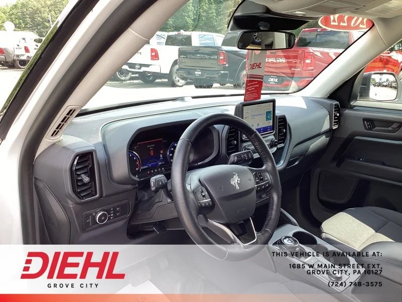 Used 2022 White Ford Badlands image 24