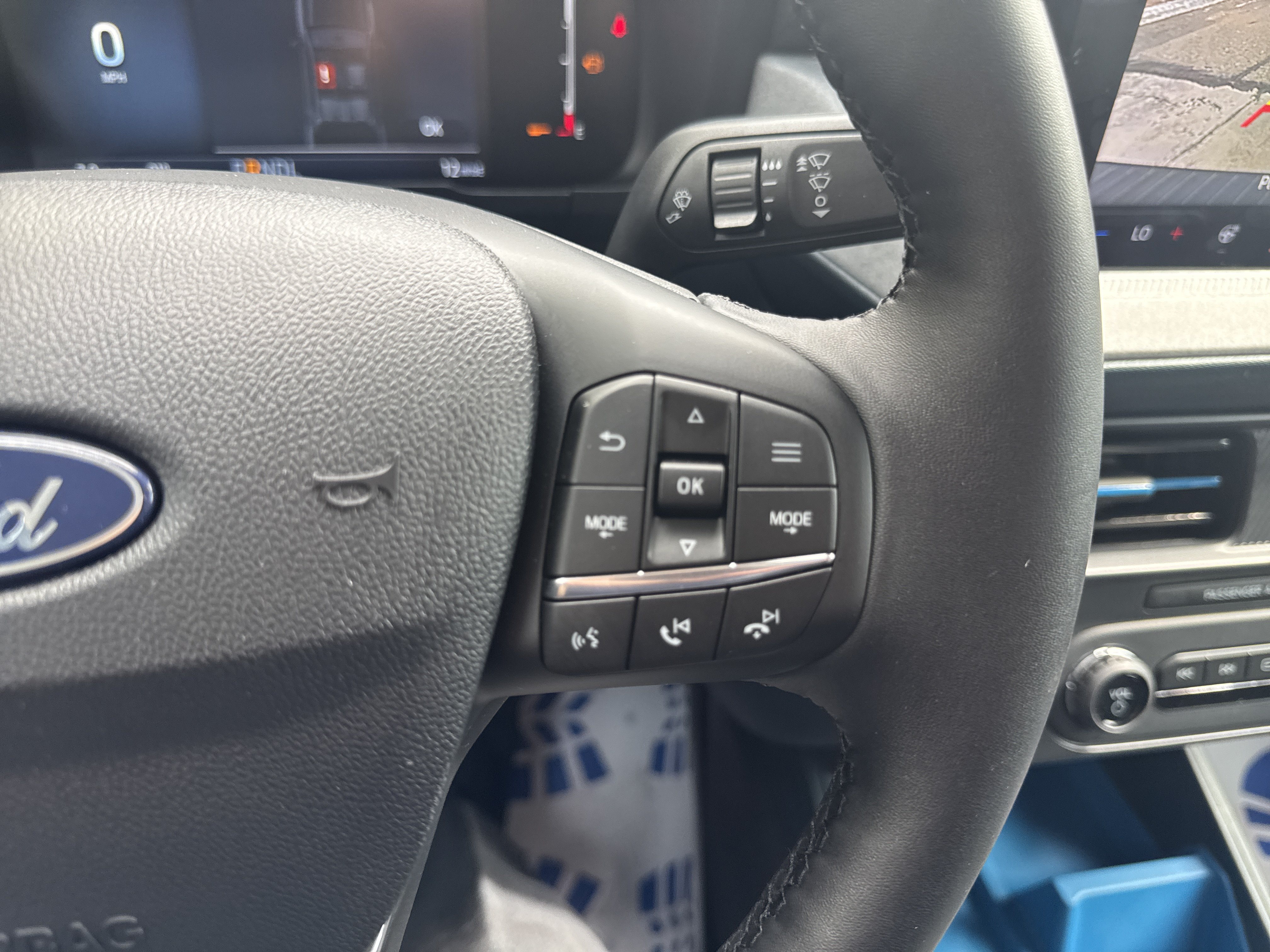 New 2026 Azure Gray Metallic Tri-Coat Ford XLT image 28