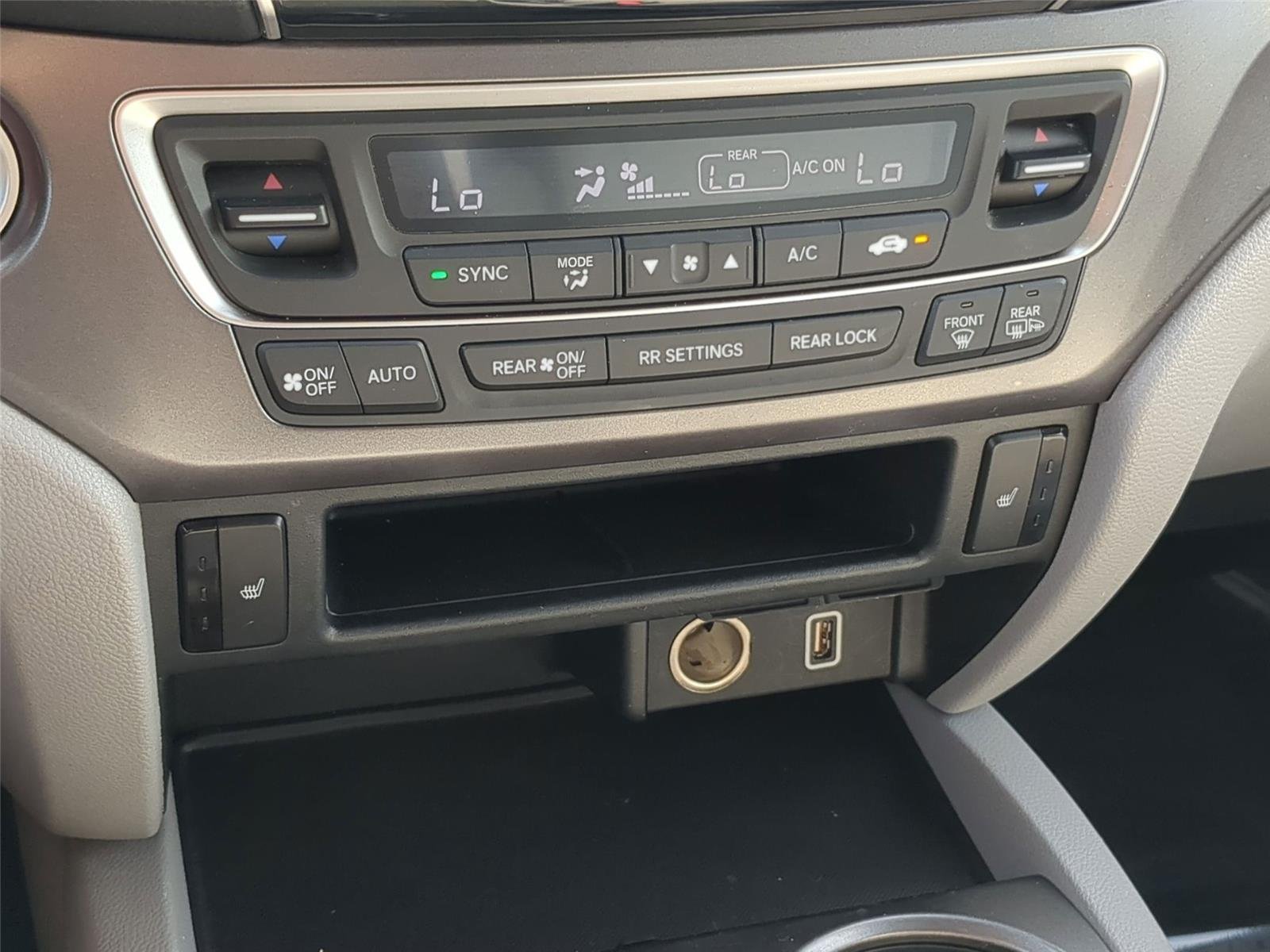 Used 2022  Honda EX-L image 22