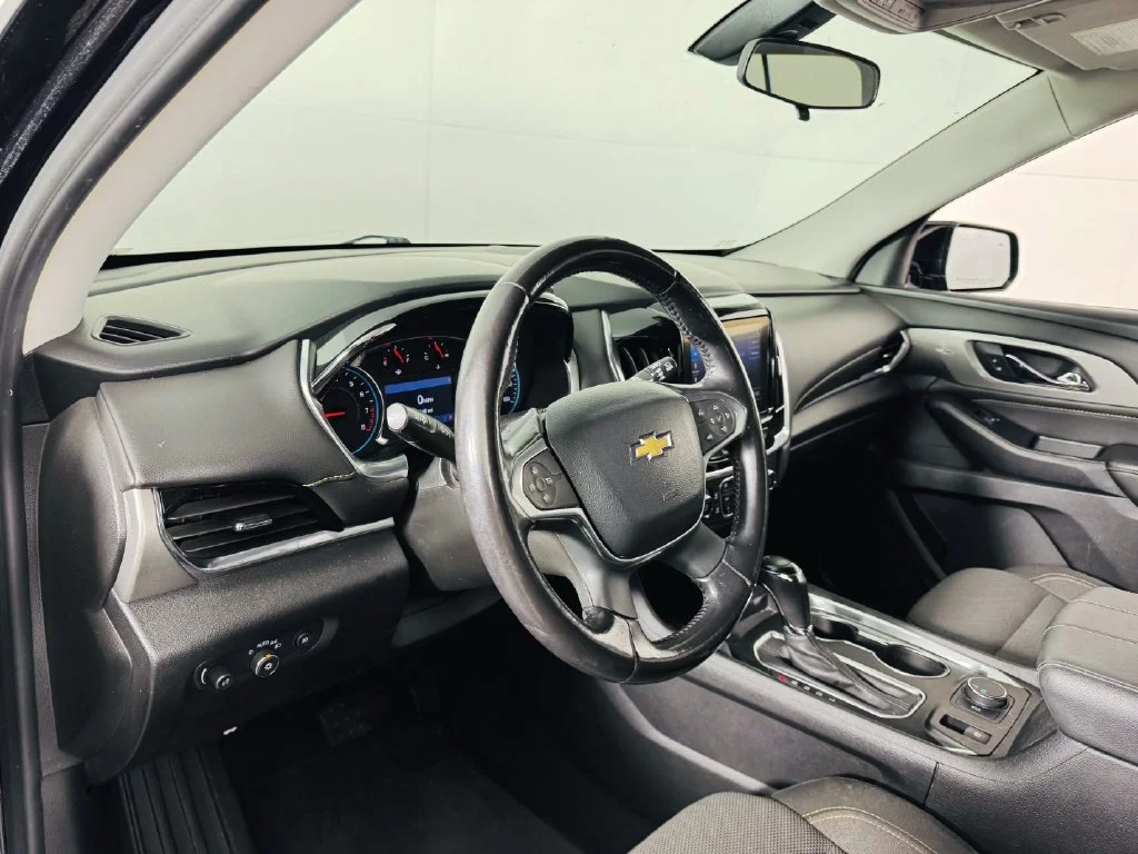 Used 2020 Black Chevrolet LT image 9