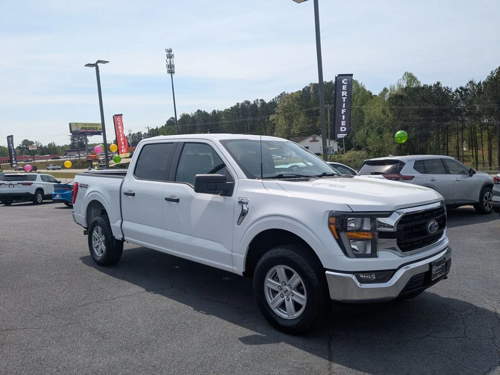 Used 2023  Ford XLT image 3