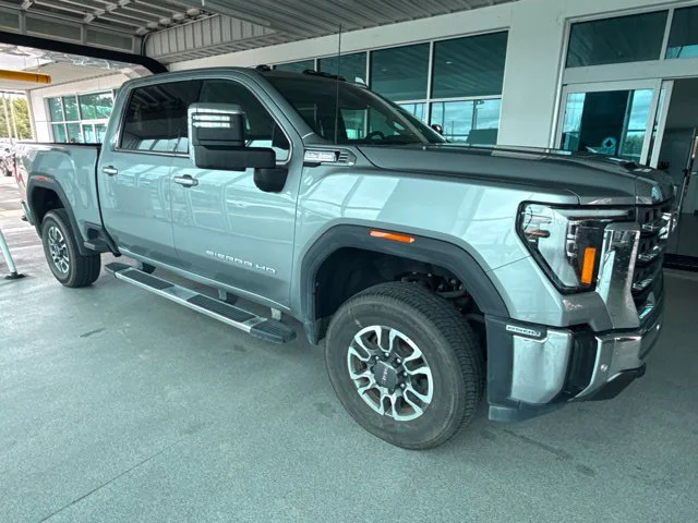 Used 2025 Sterling Metallic GMC SLT image 5