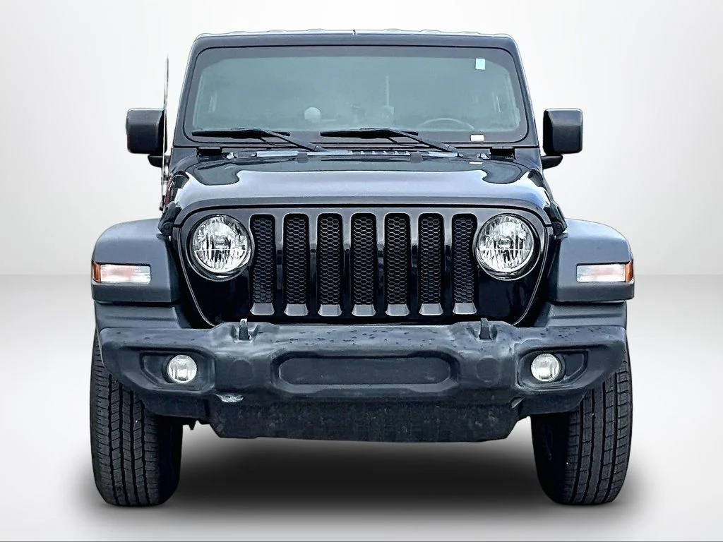 Used 2018 Black Jeep Unlimited Sport S image 4