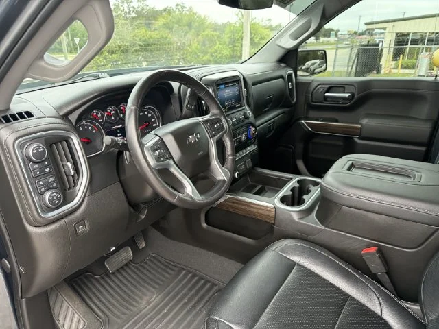 Used 2022 Gray Chevrolet RST image 17