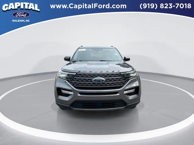 Used 2022 Gray Ford XLT image 3