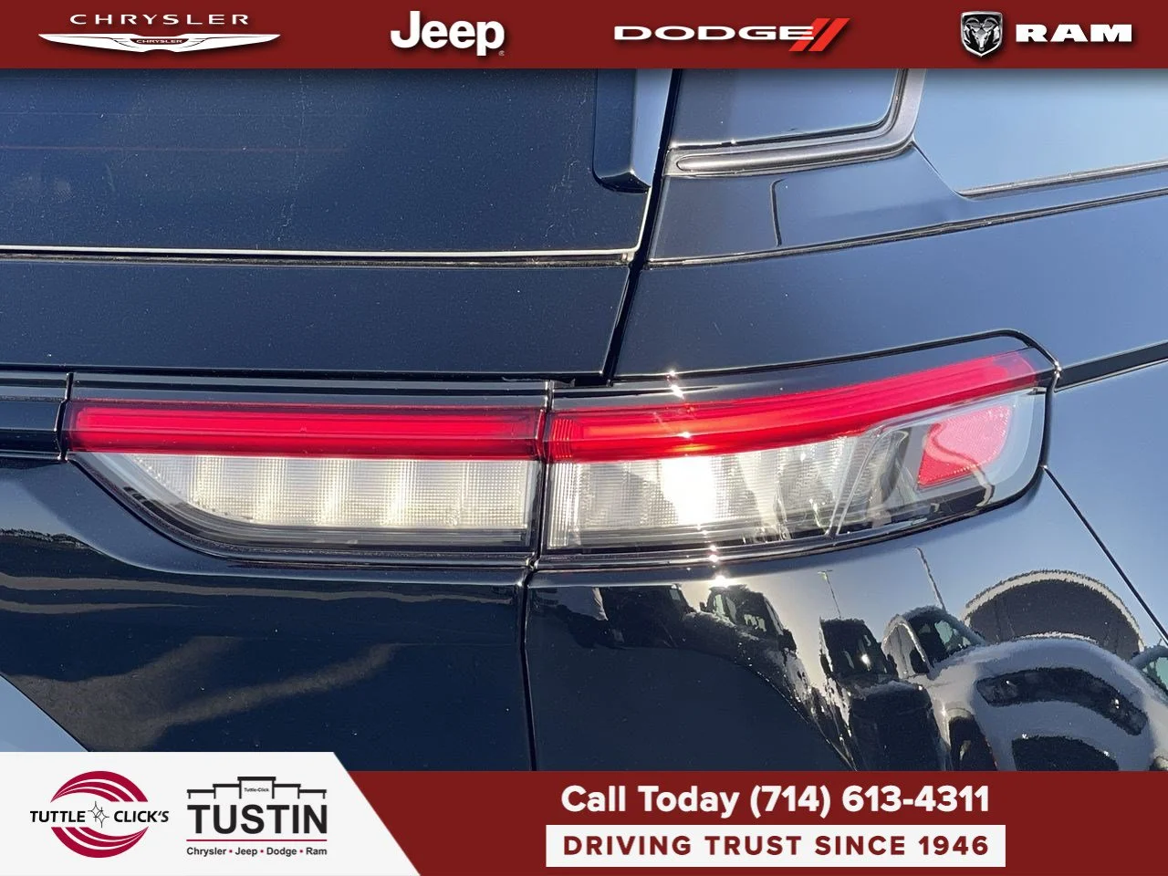 New 2027 High-Gloss Black Paint Jeep Limited image 15