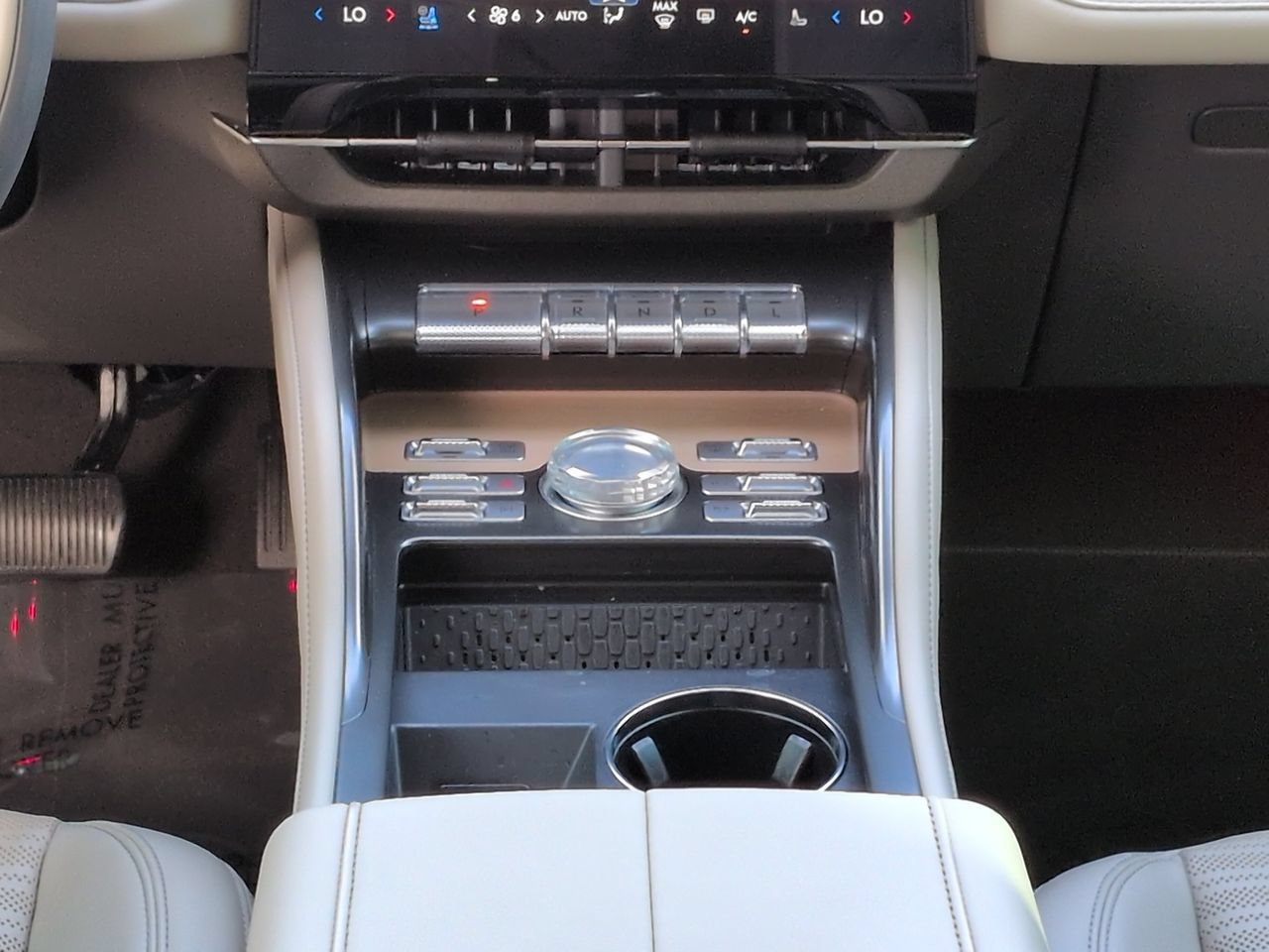 Used 2025 Blue Metallic Lincoln Reserve image 18