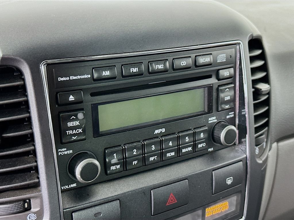 Used 2008 Alpine Gray Kia LX image 14
