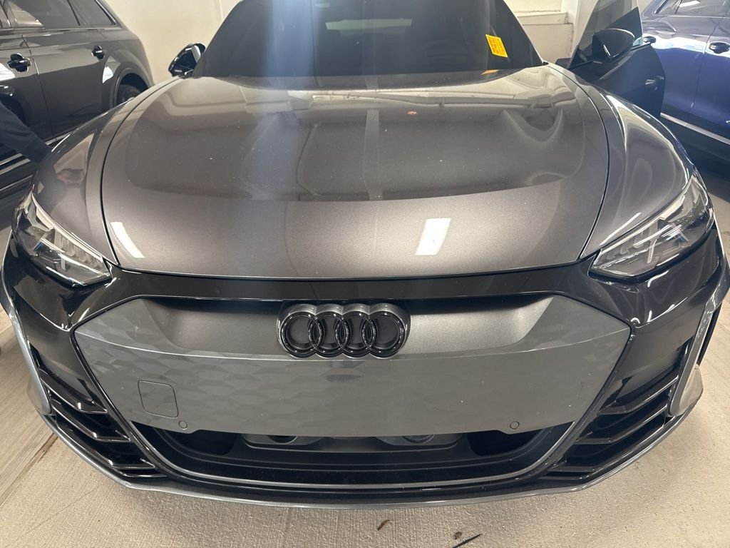 2023 Audi e-tron GT Prestige quattro's photo