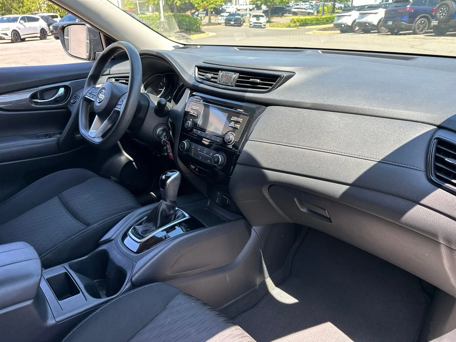 Used 2017 Black Nissan S image 25