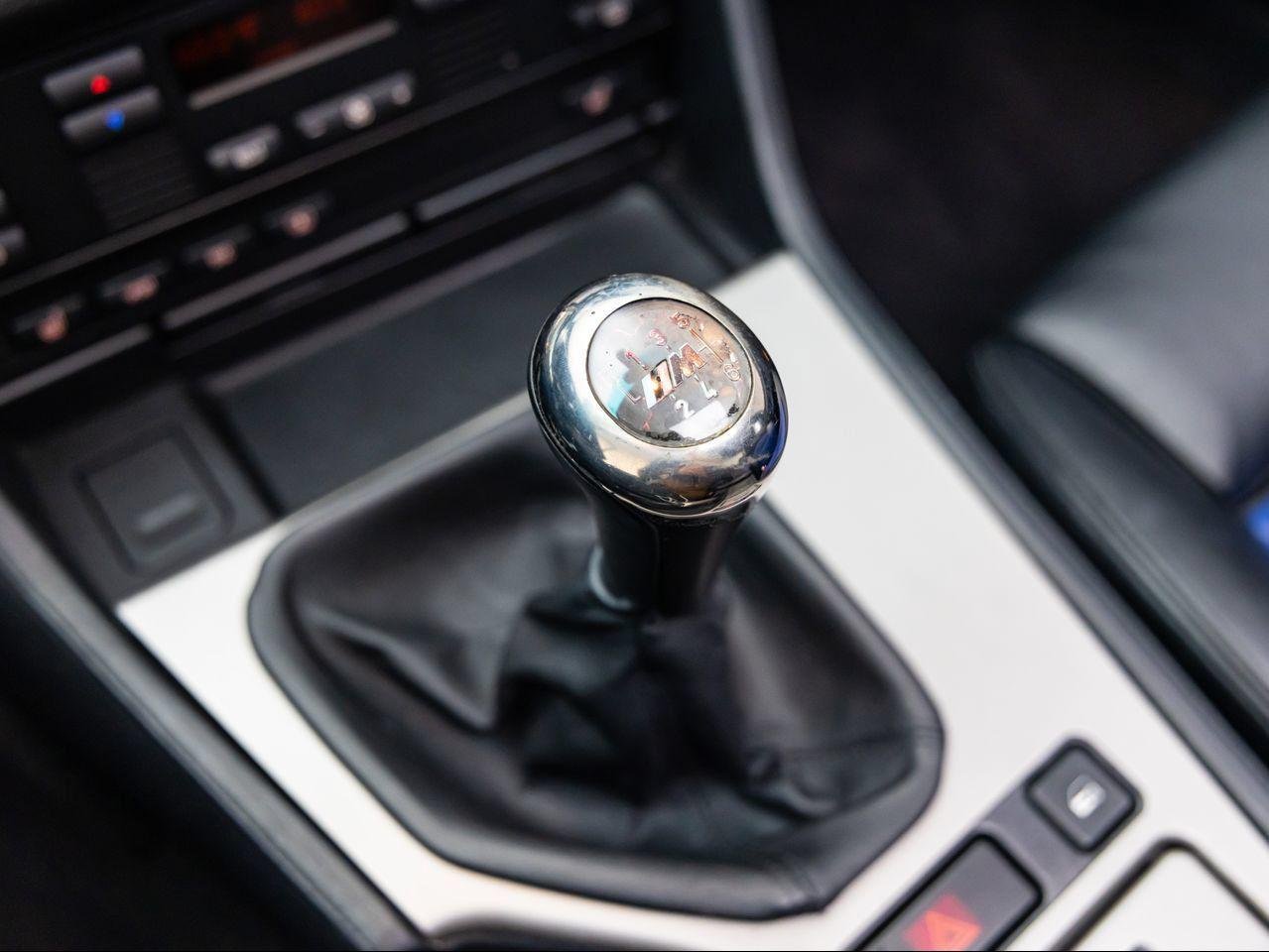 Used 2000 Le Mans Blue BMW E39 image 24