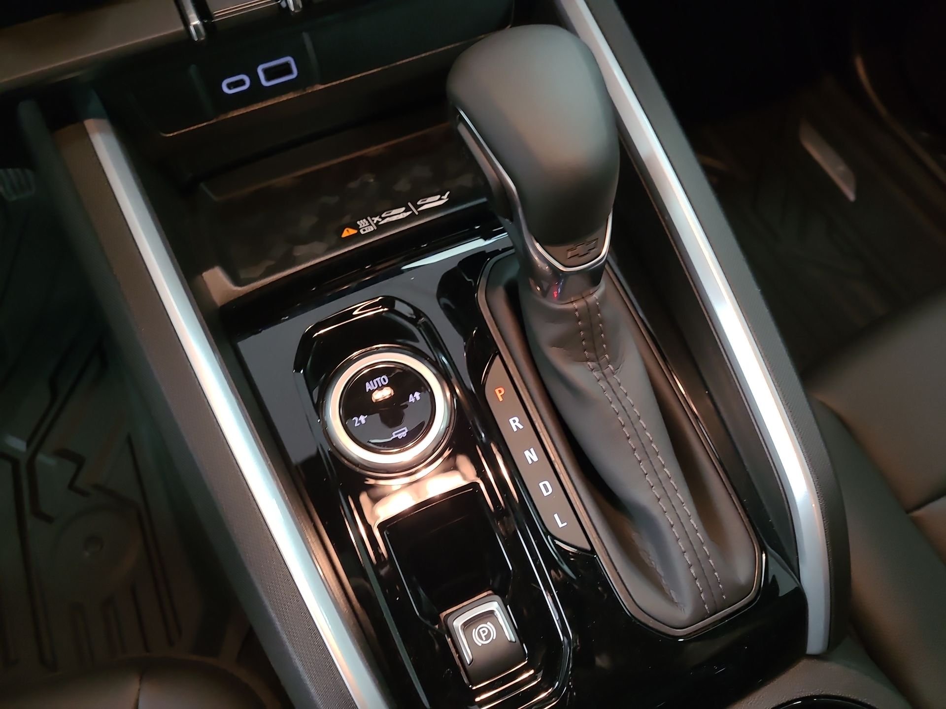 2026 Chevrolet Colorado LT - Photo 17