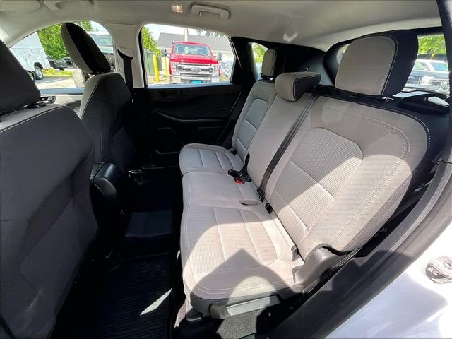 Used 2022 White Ford S image 21