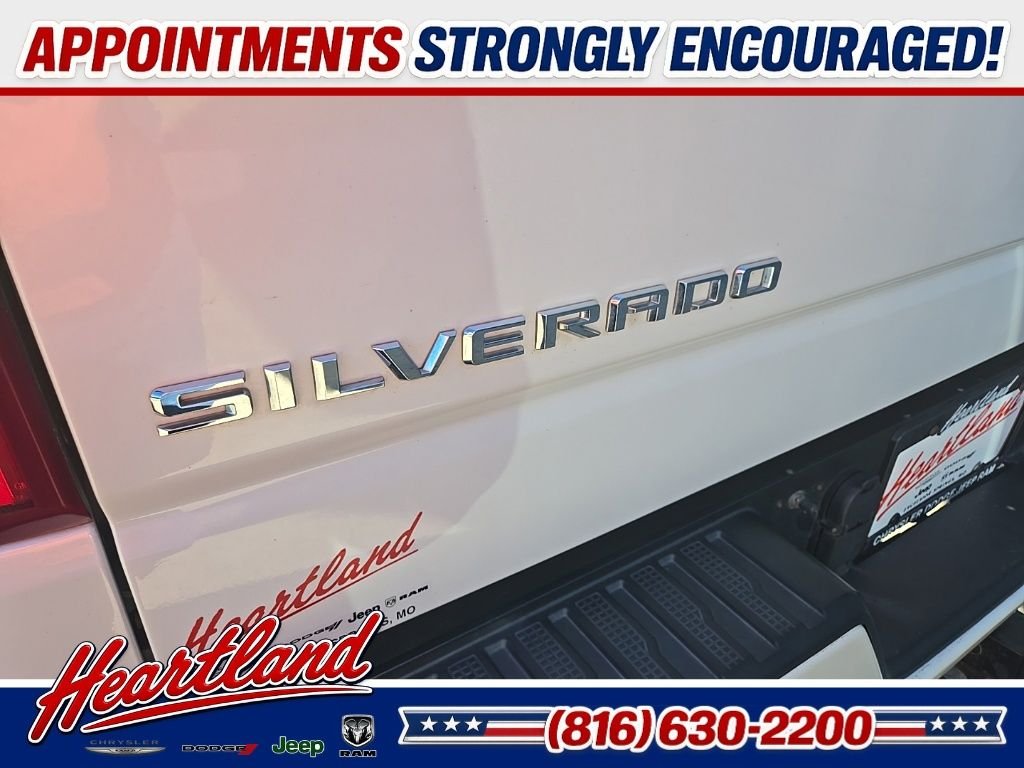 Used 2019 Beige Chevrolet High Country image 24