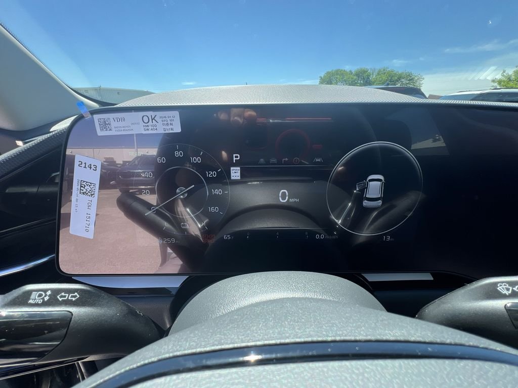 New 2026 Green Kia Wind image 15