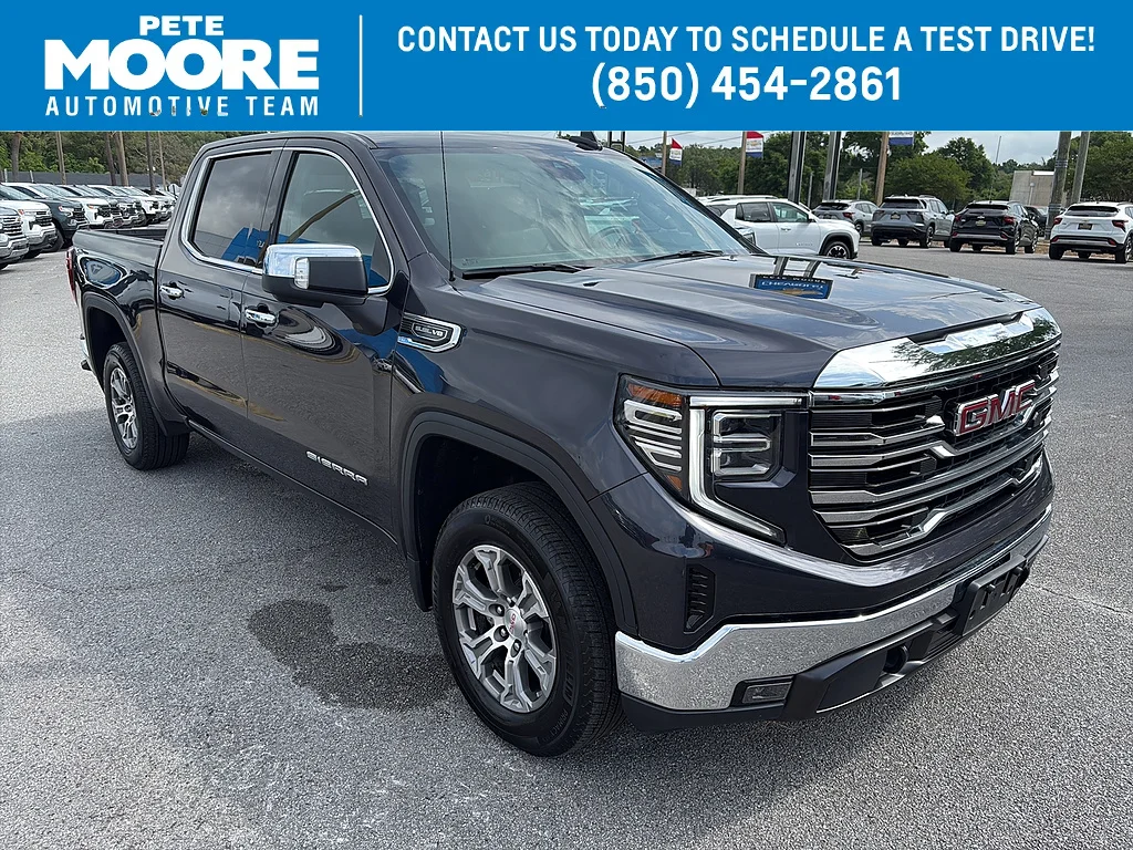 Used 2025 Titanium Rush Metallic GMC SLT image 1