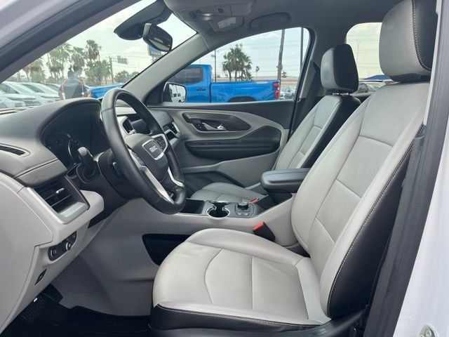 Used 2023 White GMC SLT image 17