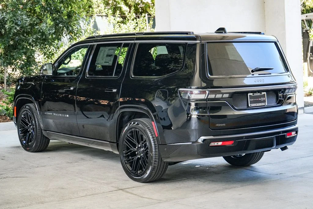 New 2026 High Gloss Black Jeep Limited Reserve image 4