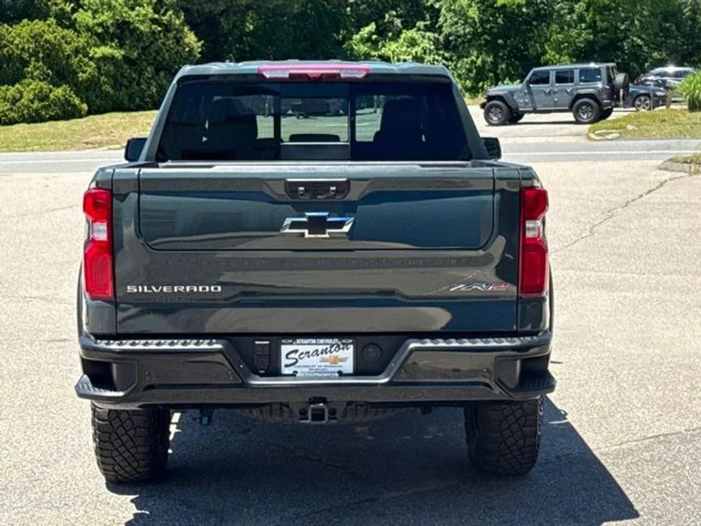 2025 Chevrolet Silverado 1500 ZR2 - Photo 38