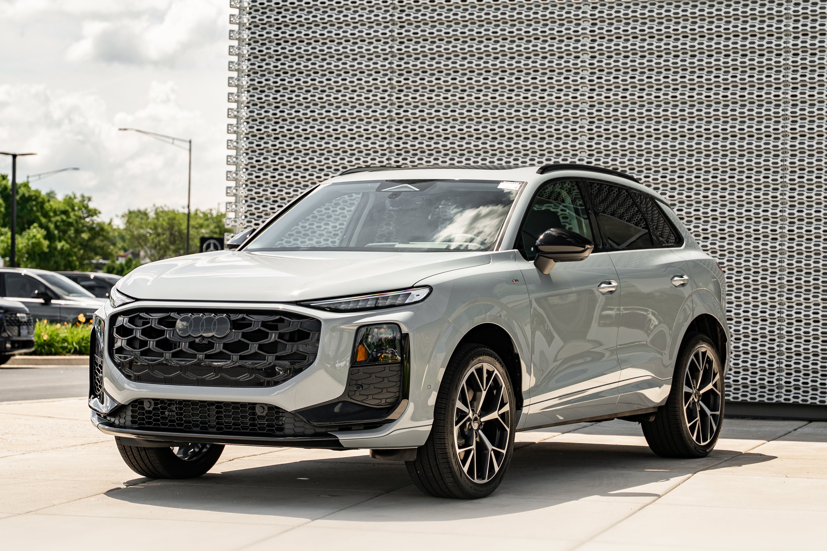 New 2026 Arrow Audi S line image 7