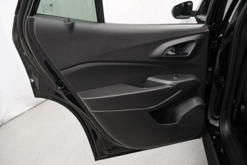 New 2026 Mosaic Black Metallic Chevrolet 1RS image 31