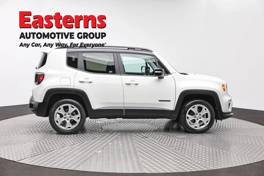 Used 2023 White Jeep Limited image 4