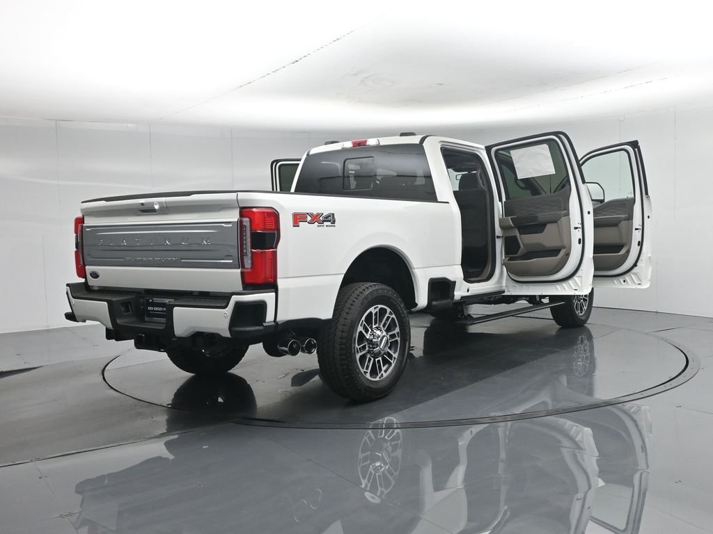 New 2026 Star White Metallic Tri-Coat Ford Platinum image 33